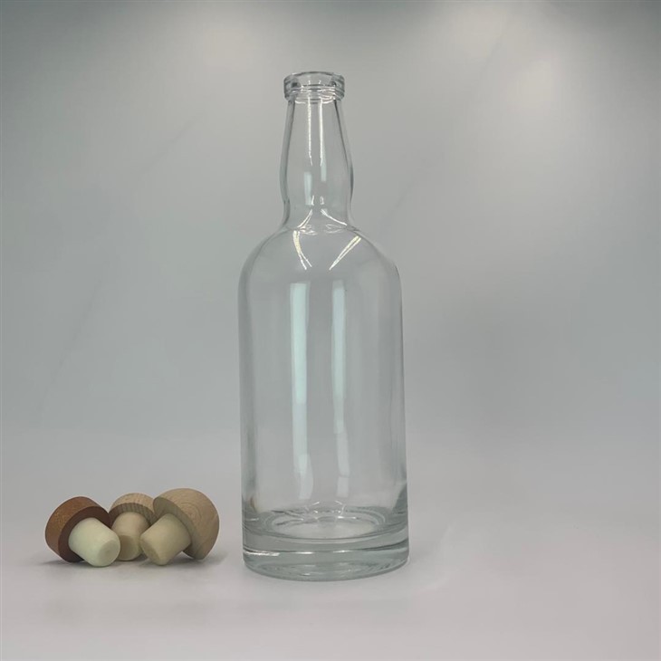 700ml Best-selling Vodka Glass Bottle